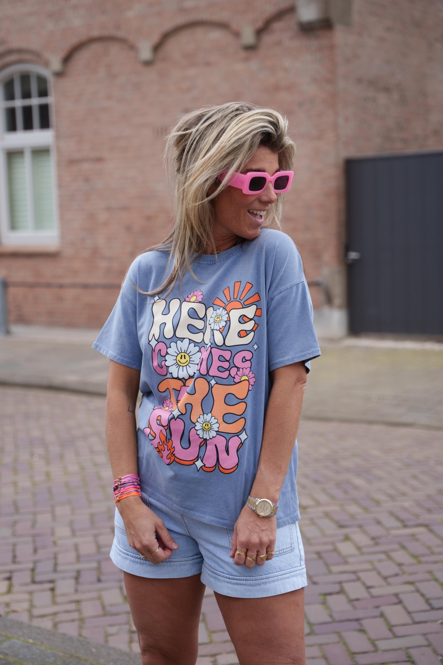 Shirt Here Comes The Sun Blauw