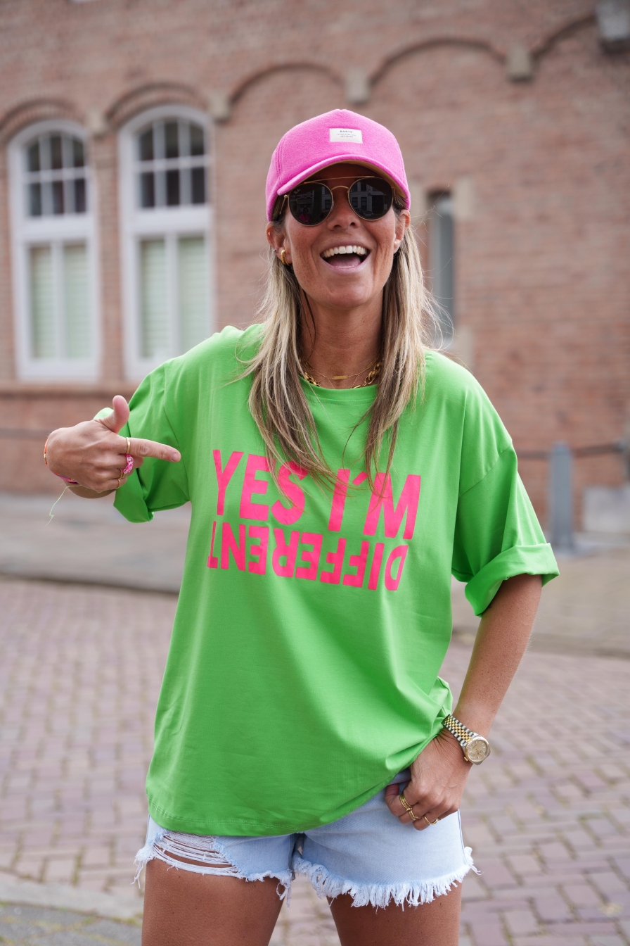 Shirt YES Different Groen