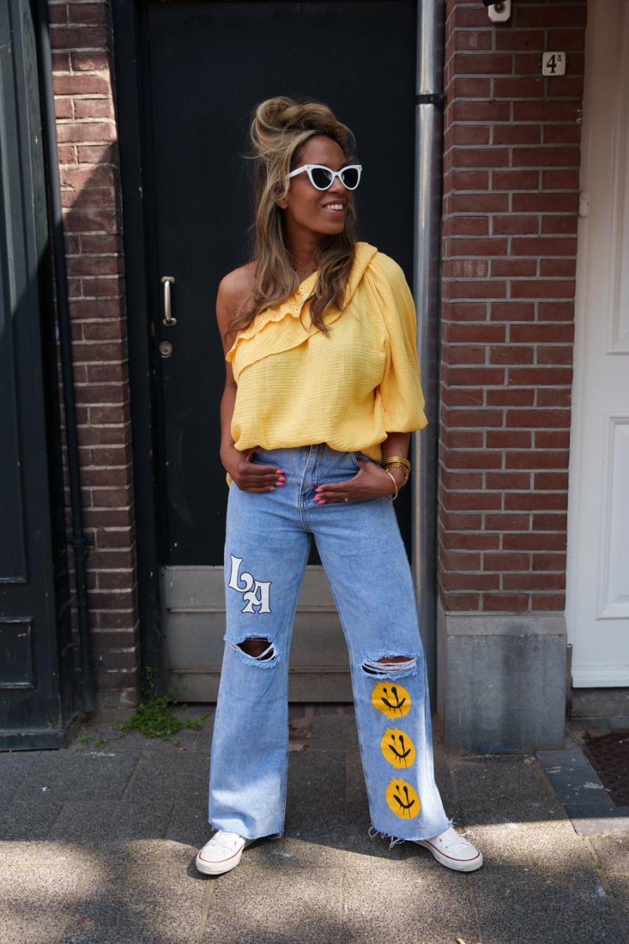 Top-One-Shoulder Lizzy Banana