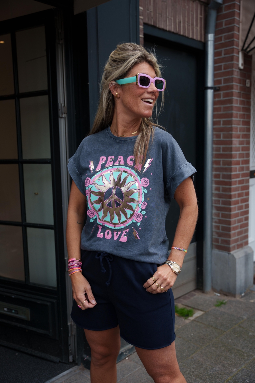 Shirt PEACE LOVE