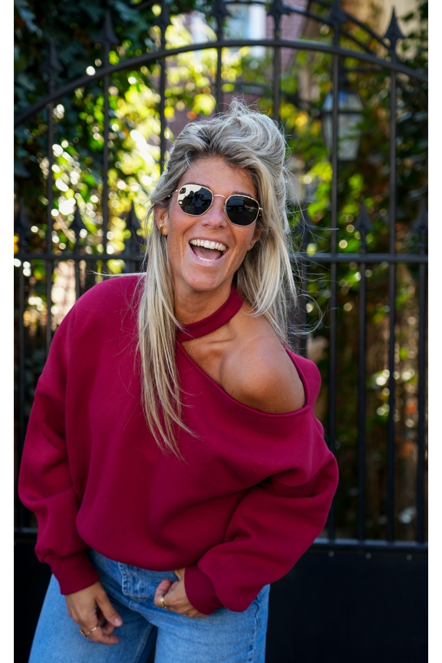 Off Shoulder Sweaty Bordeaux