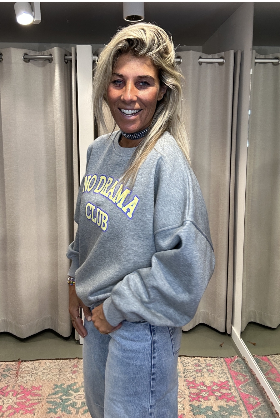 Sweater NO DRAMA CLUB Grijs