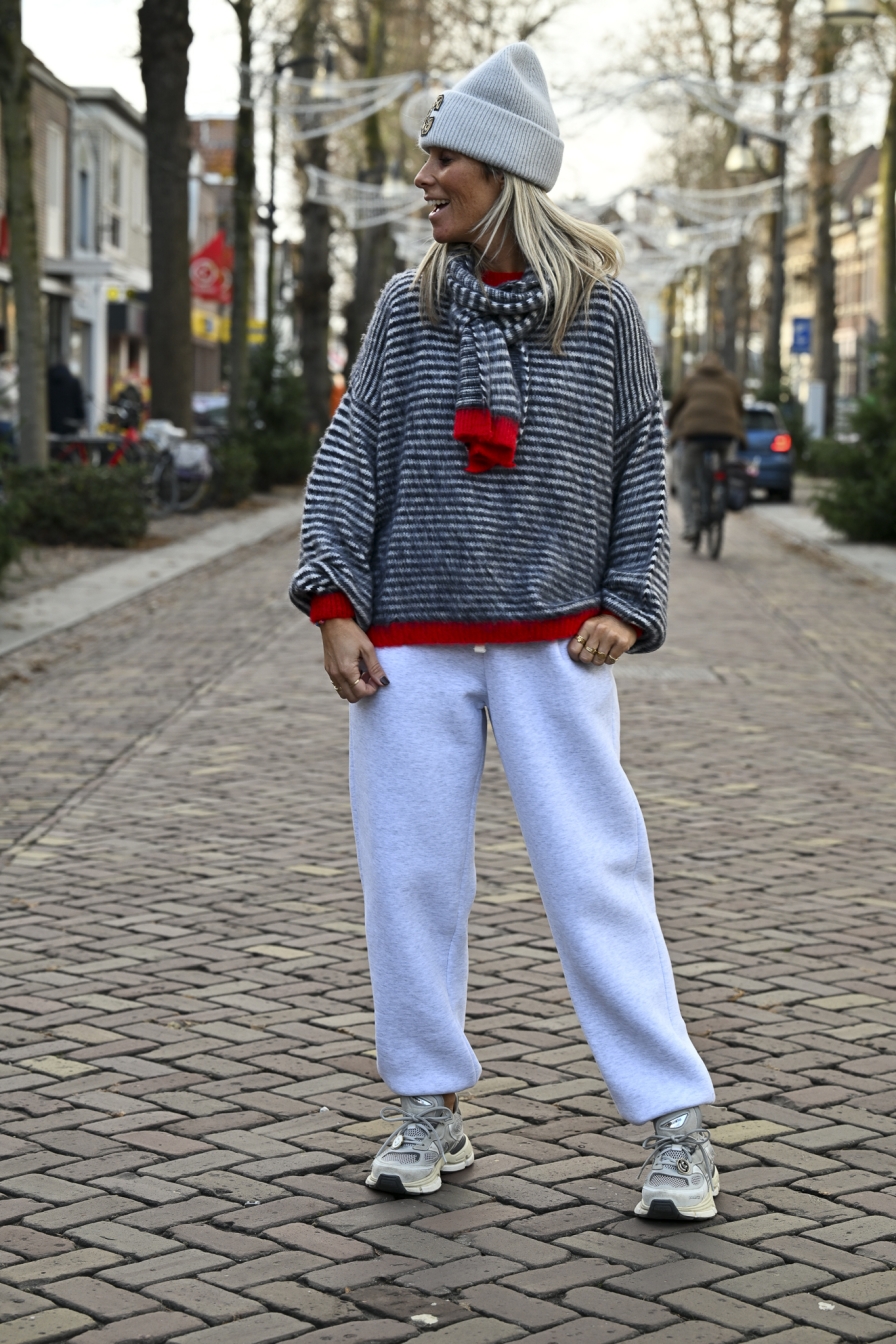 Trui + Sjaal Essie Streep