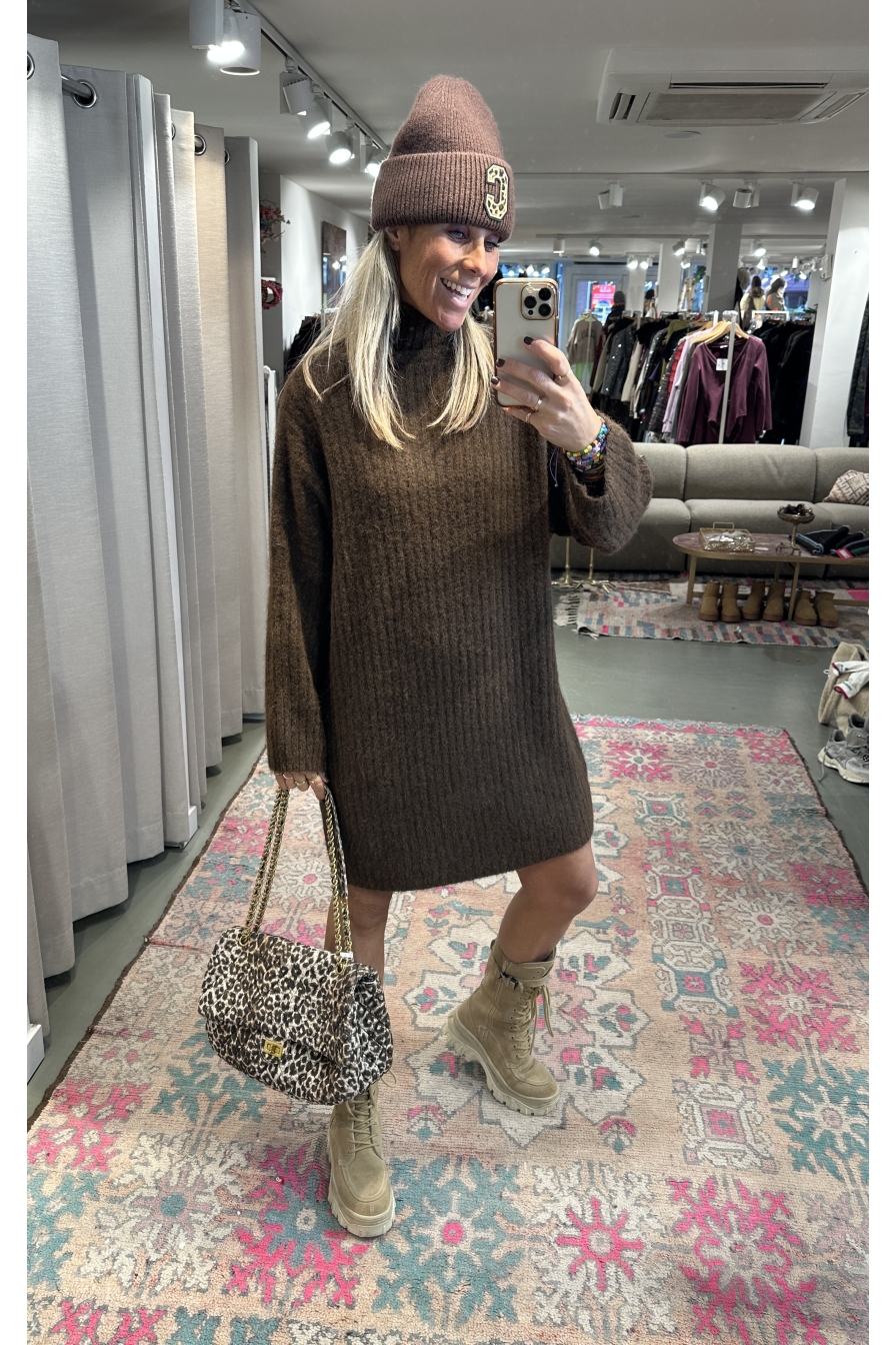 Trui-jurk Sophia Bruin