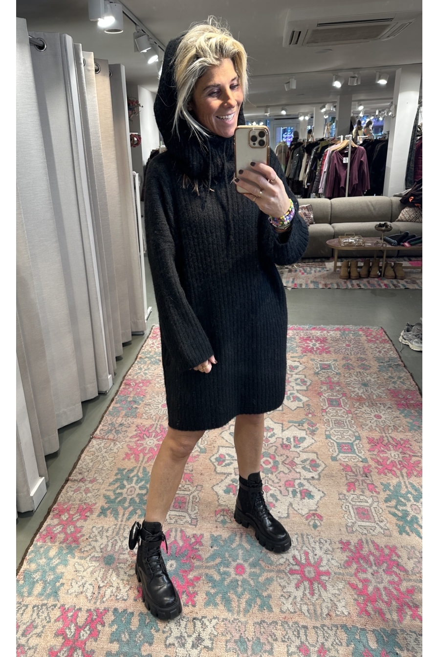 Trui-jurk Sophia Zwart