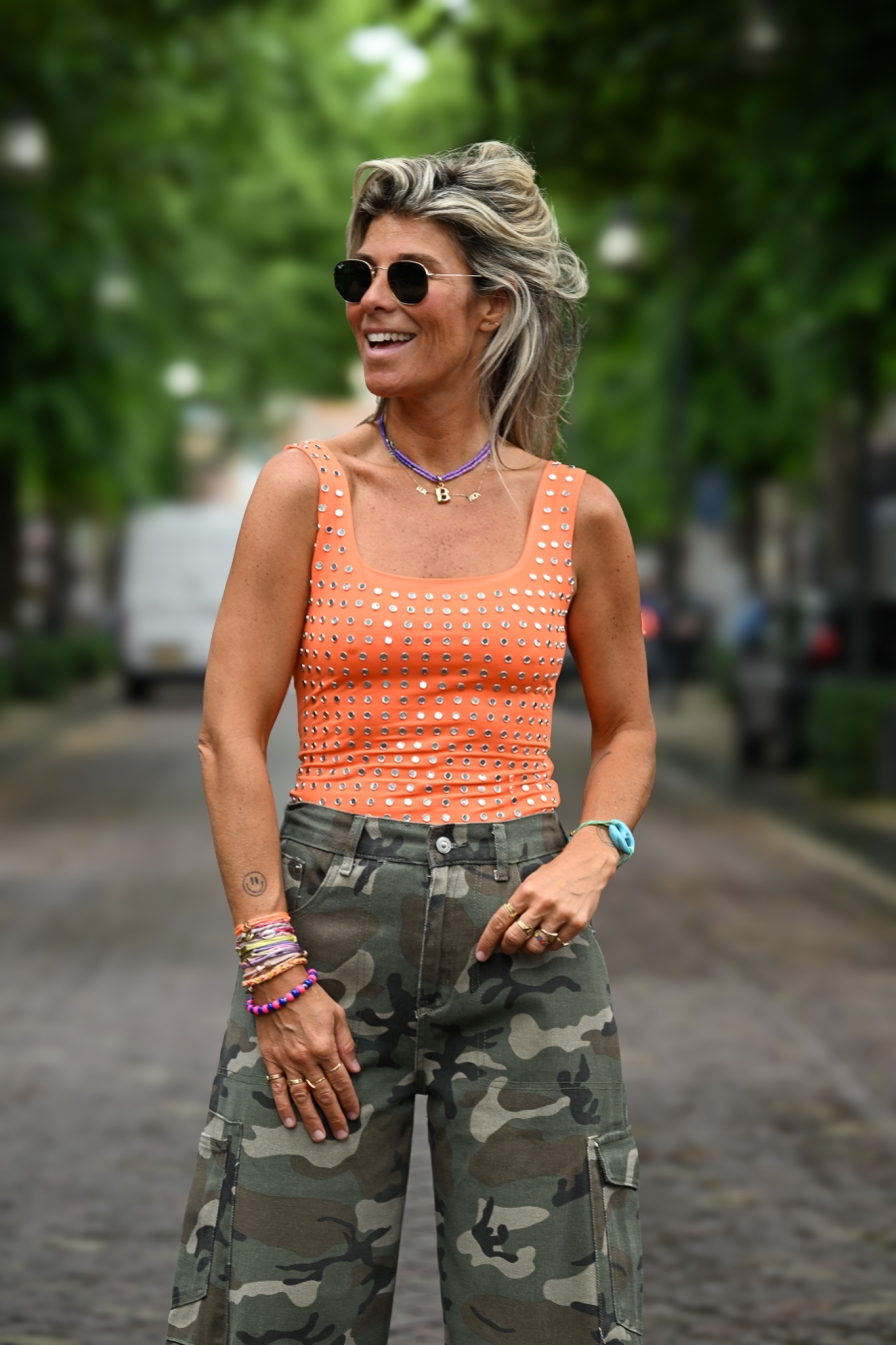 Studs Body Mo Oranje