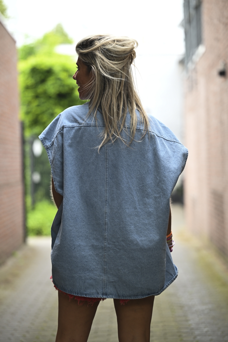 Blouse 6 Jeans