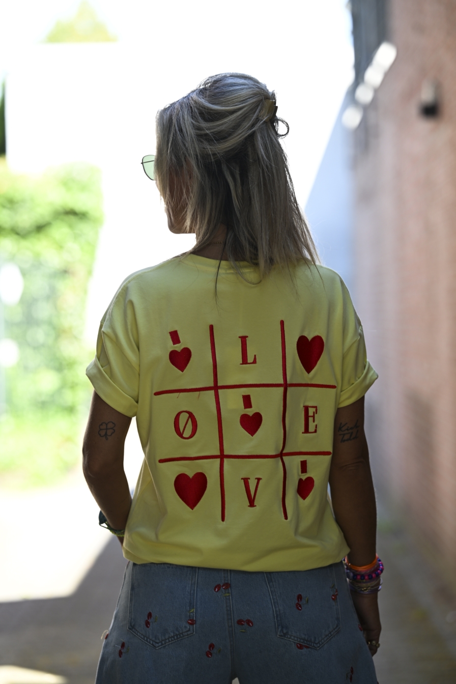 Tee Hearts Geel