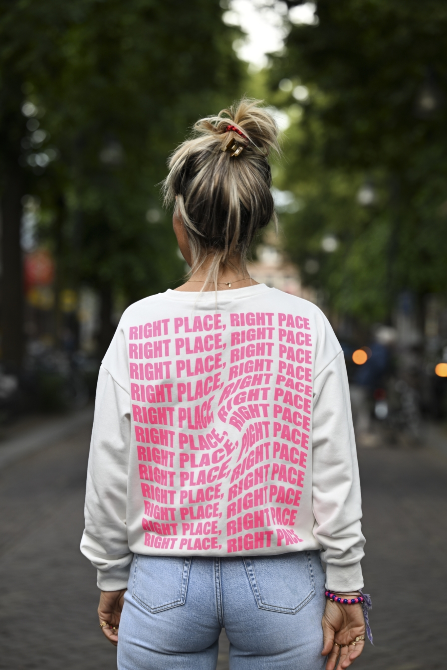 Sweater Right-Place Wit