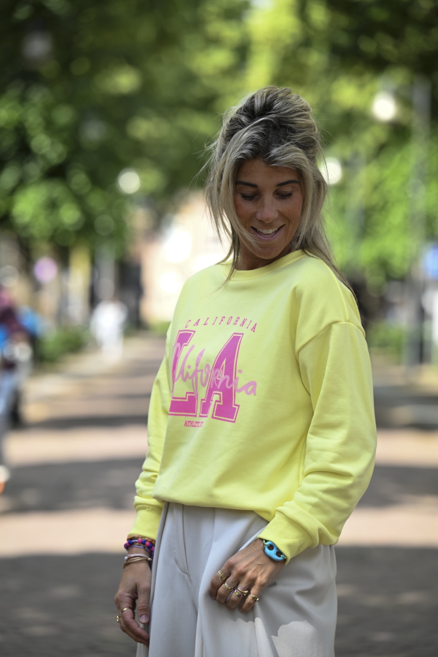 Sweater LA Geel