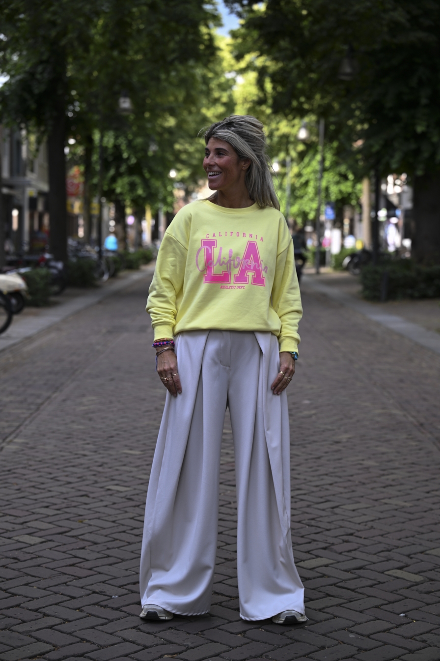 Sweater LA Geel