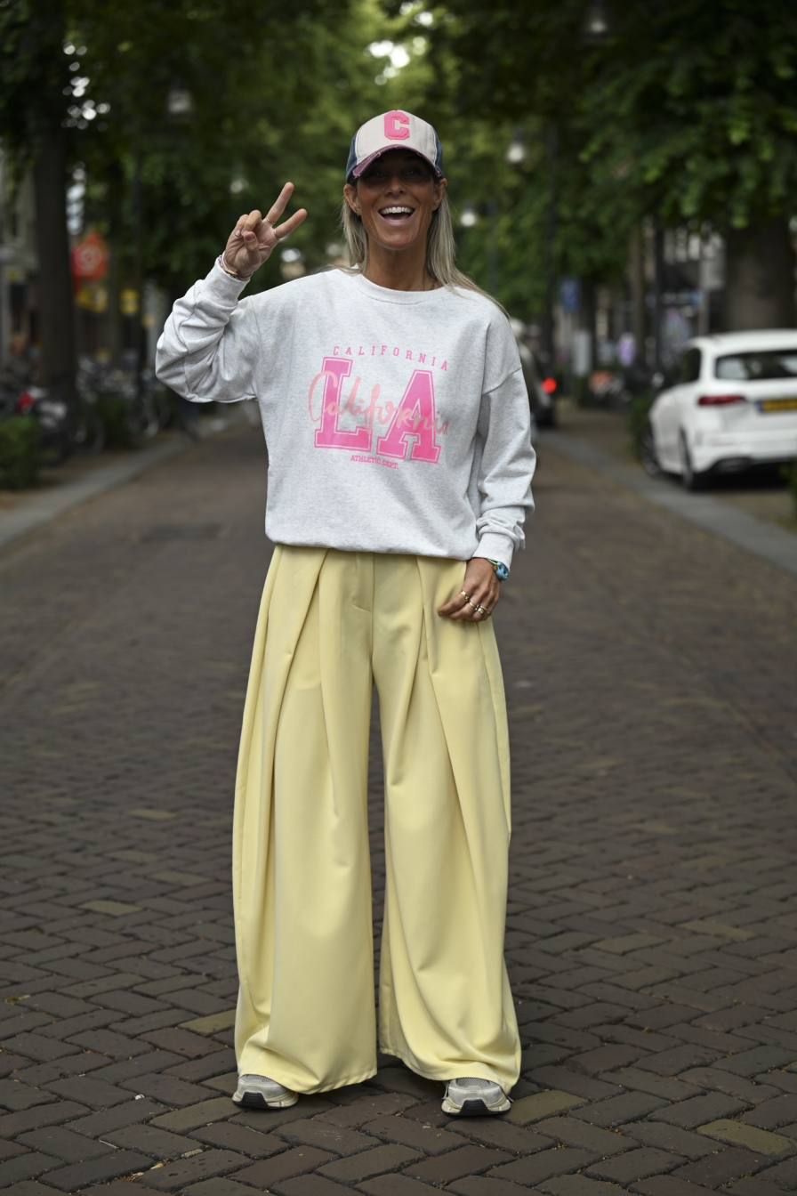Sweater LA Grijs