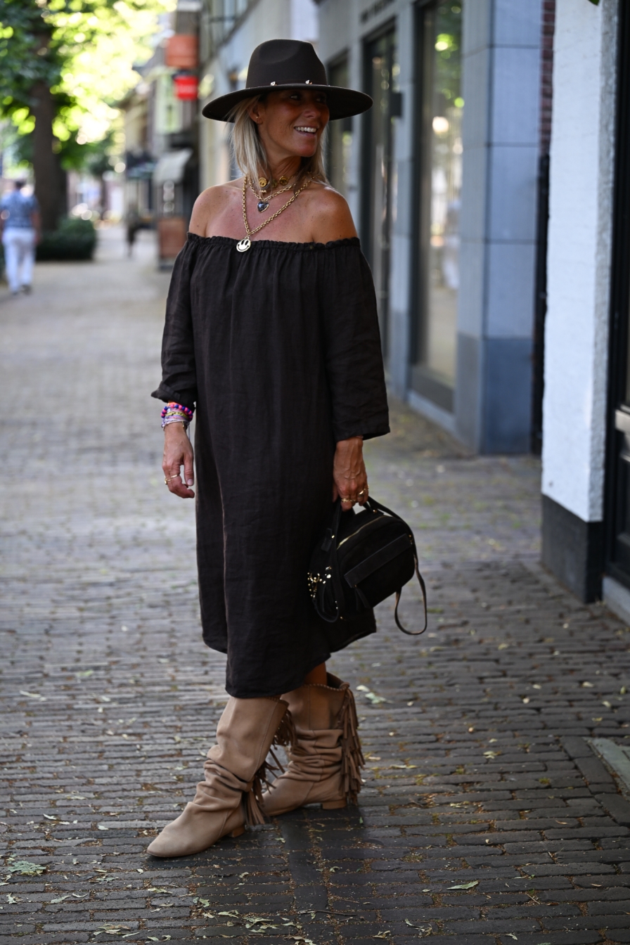 Dress Fara Bruin
