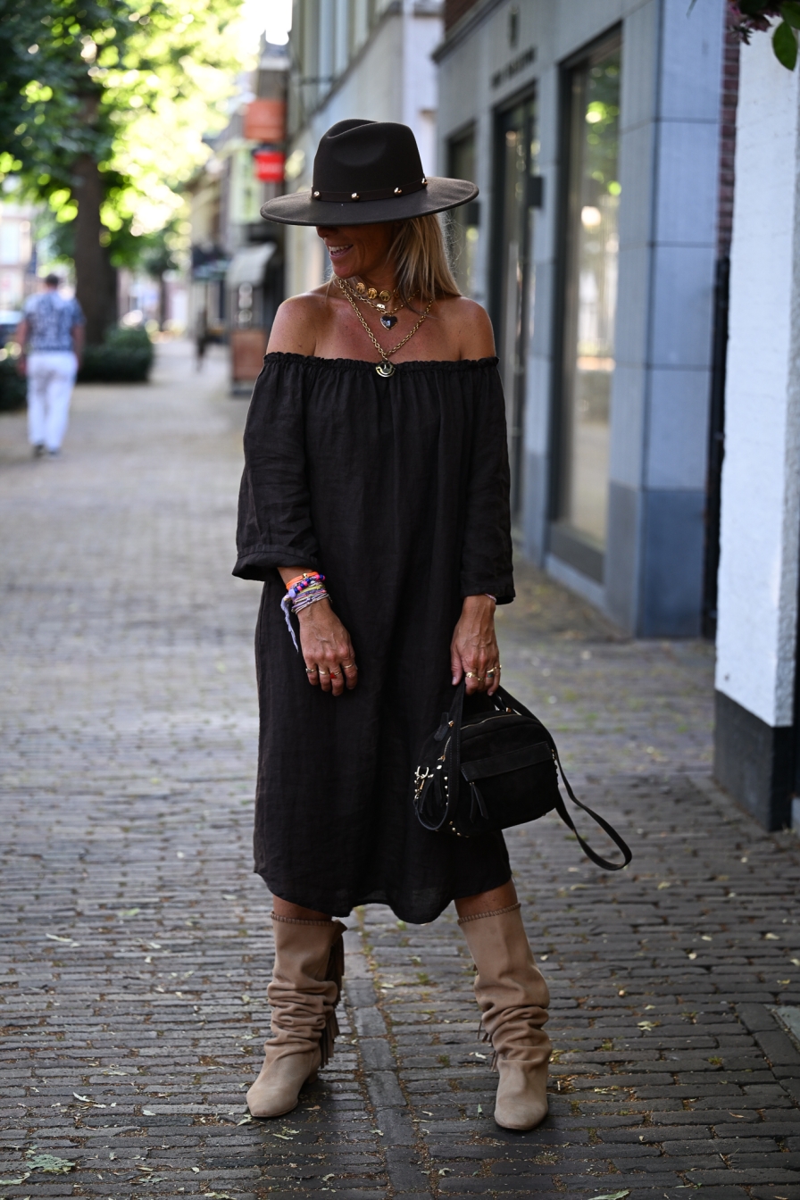 Dress Fara Bruin