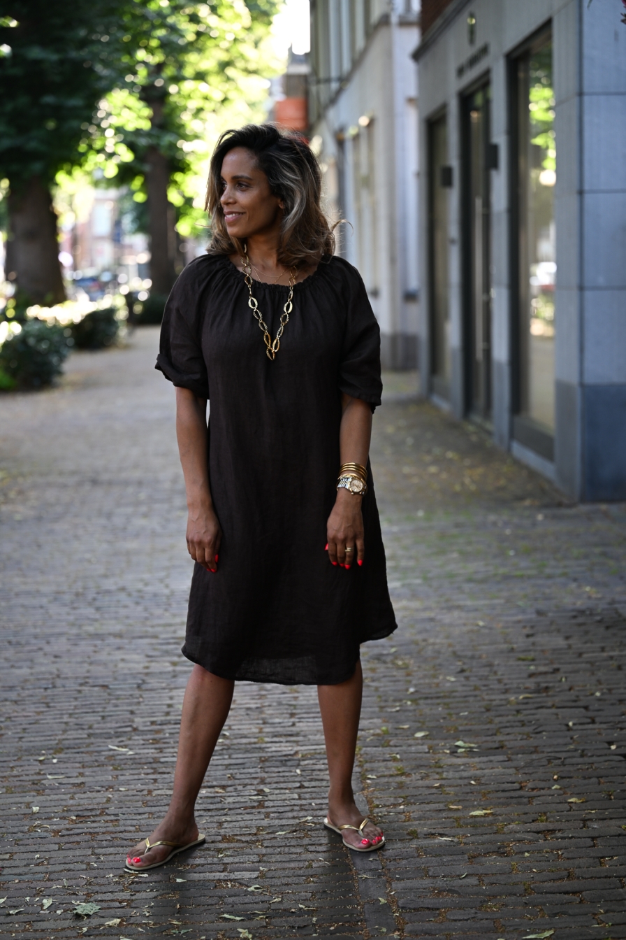 Dress Fara Bruin
