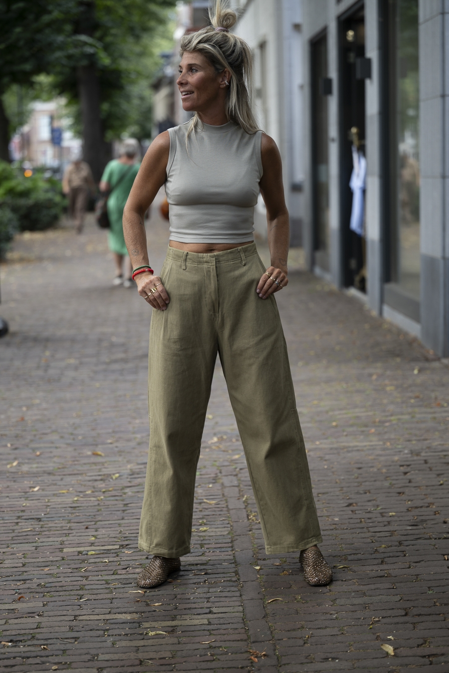 Basis Cropped Hemd Taupe