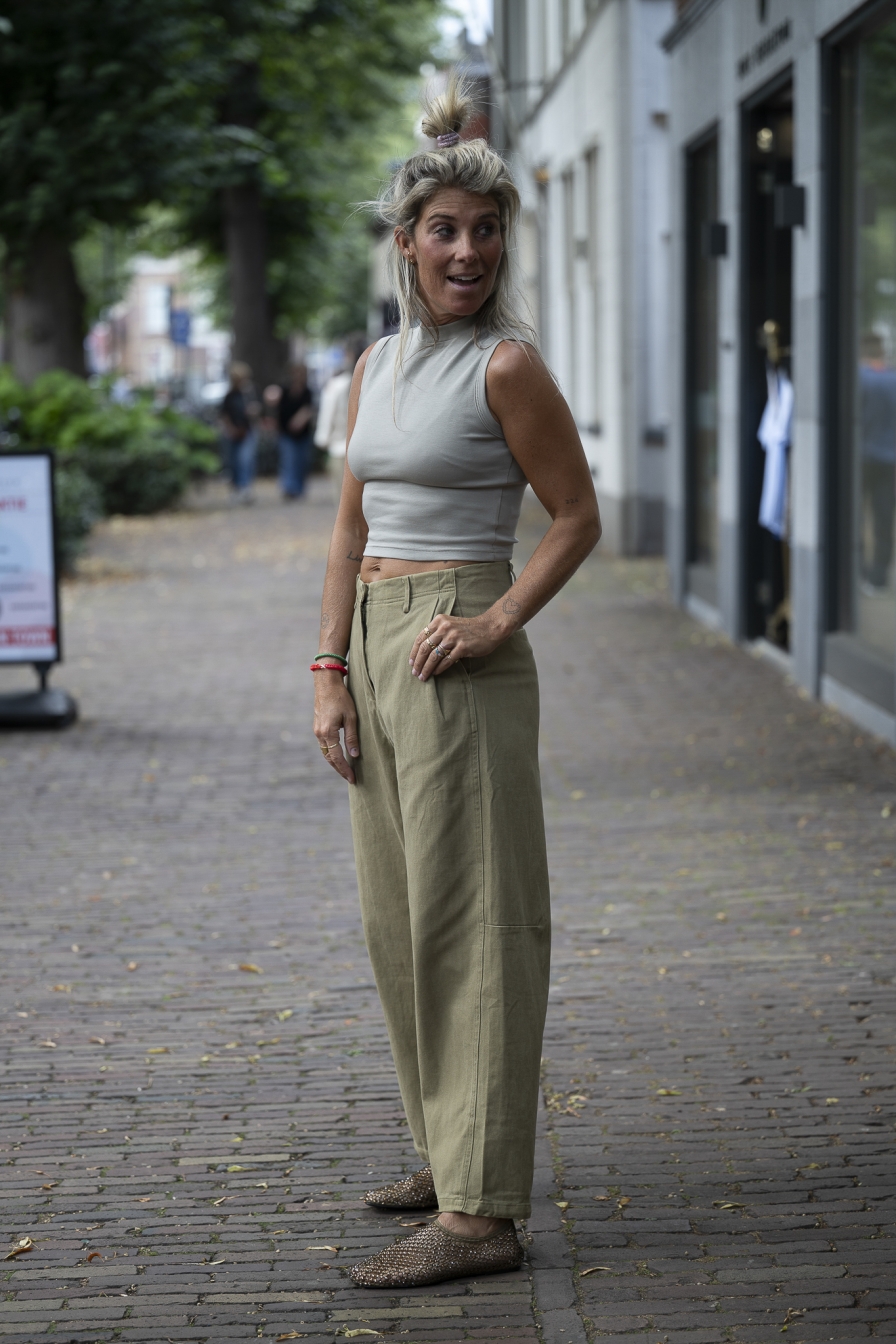 Basis Cropped Hemd Taupe