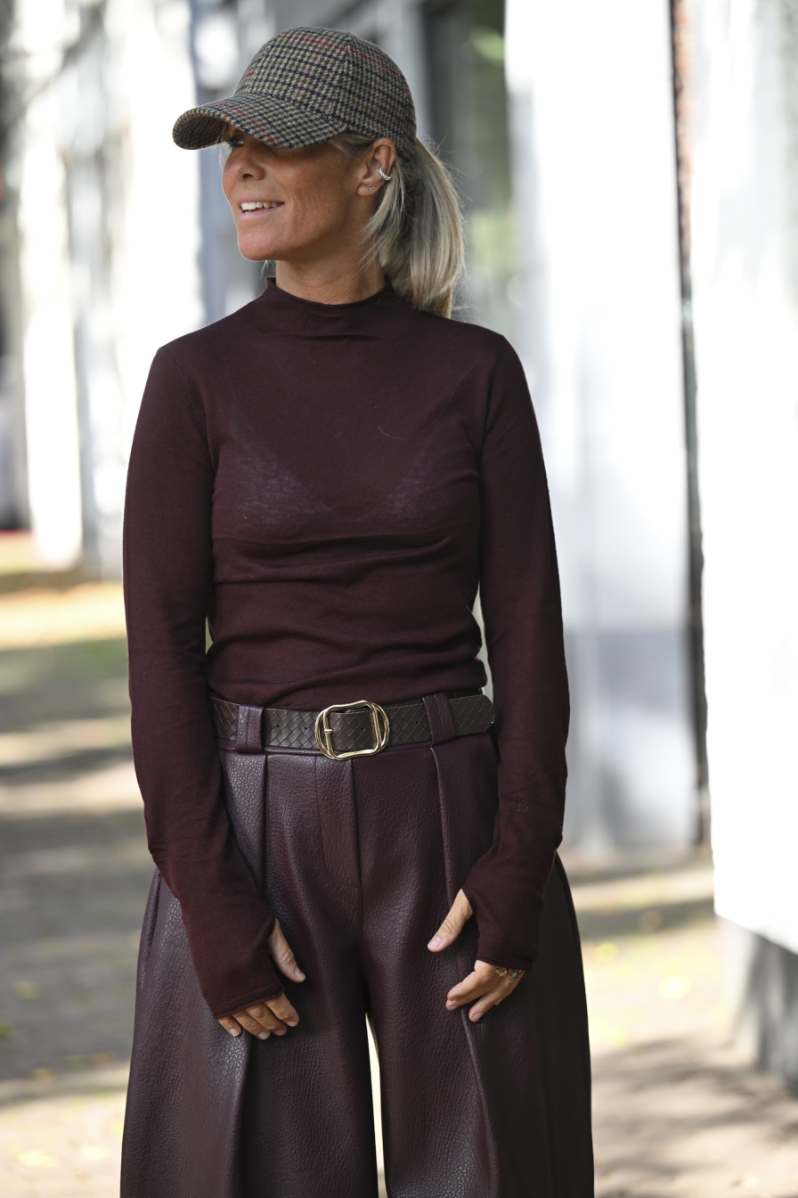 Basic Thumb Top Bordeaux