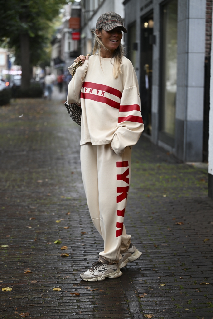Broek IYKYK Beige