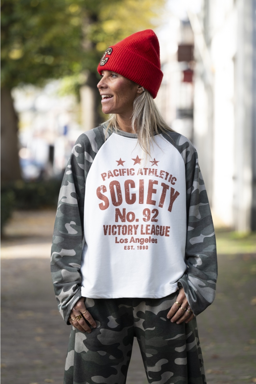 Sweater Society Rood